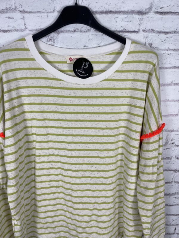 CAMISETA RAYAS BEIG Y VERDE DETALLE FLUOR - Imagen 5
