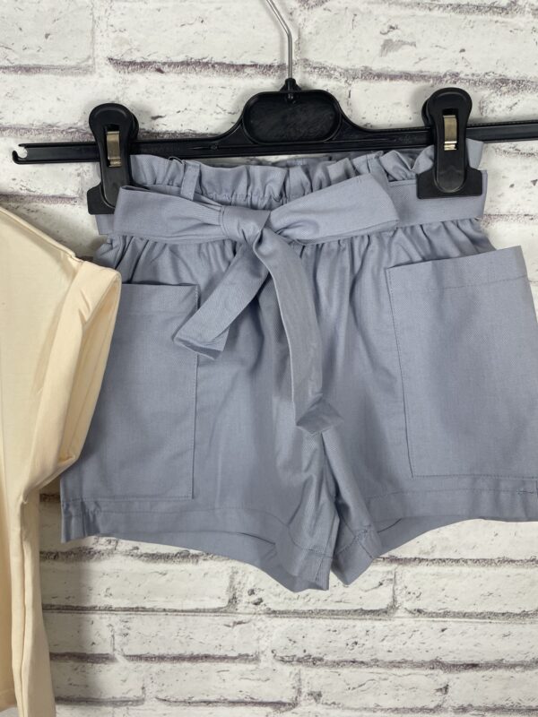 CONJUNTO BERMUDA LAZO AZUL - Imagen 2