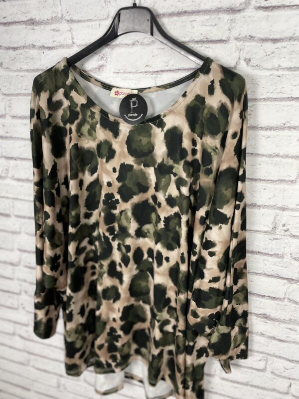CAMISA ANIMAL PRINT VERDE - Imagen 3