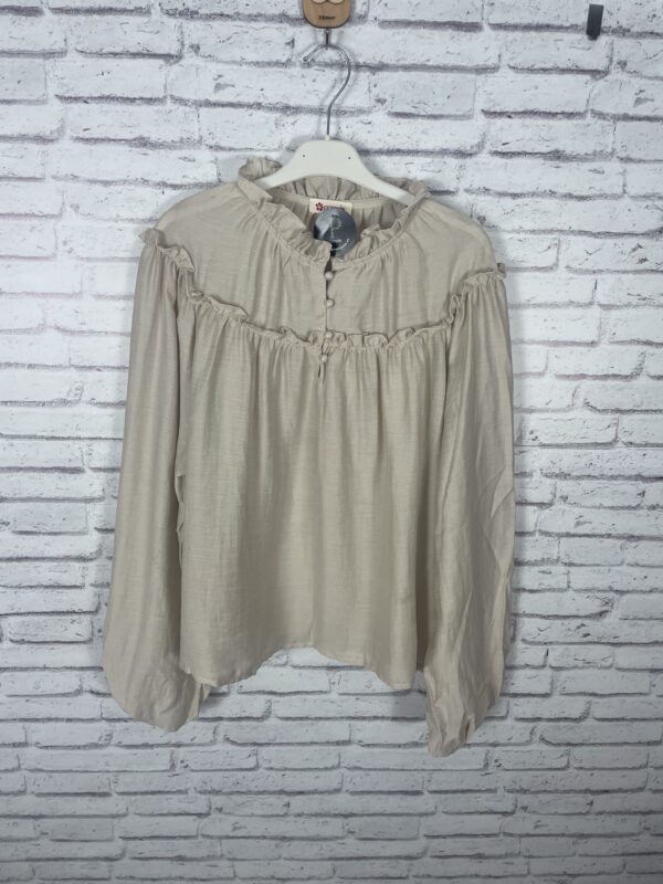 CAMISA BEIG MANGAS ABULLONADAS