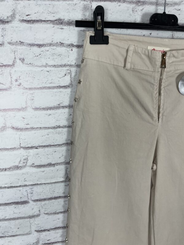 PANTALON BEIG ESTRELLAS - Imagen 2