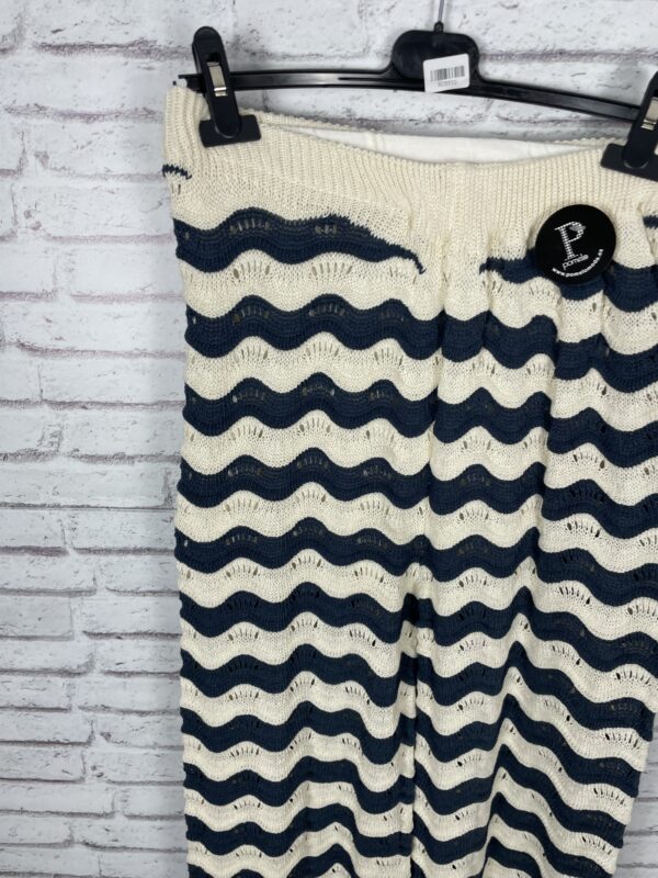 PANTALON CROCHET MARINO Y BEIG - Imagen 4