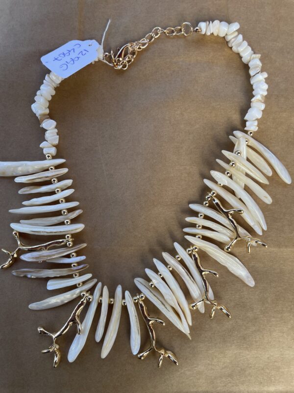 COLLAR CORALES BEIG