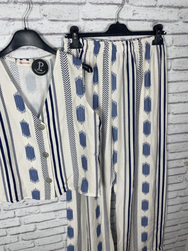 CONJUNTO CHALECO Y PANTALÓN TONOS AZULES - Imagen 3