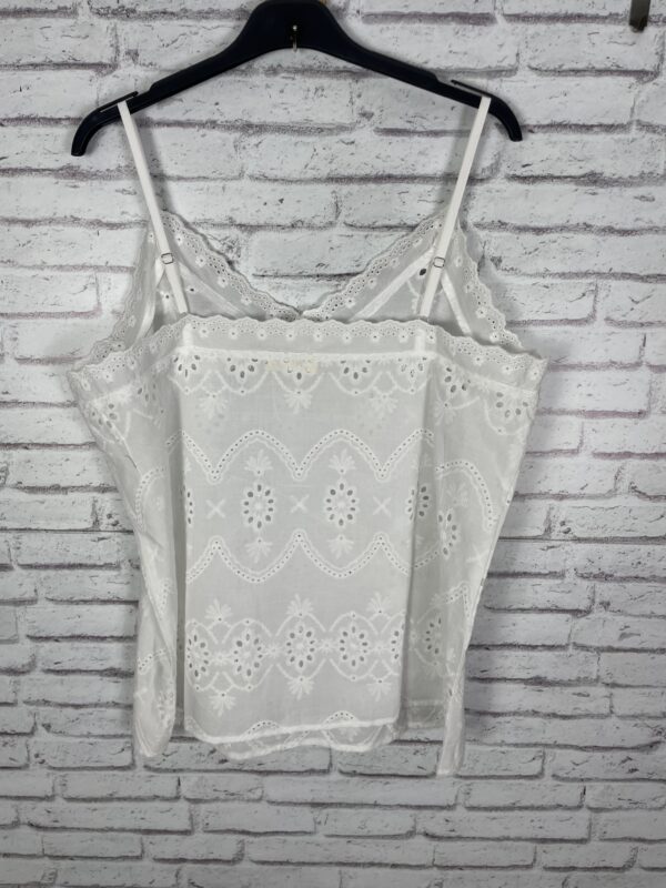 TOP PERFORADO BLANCO - Imagen 4
