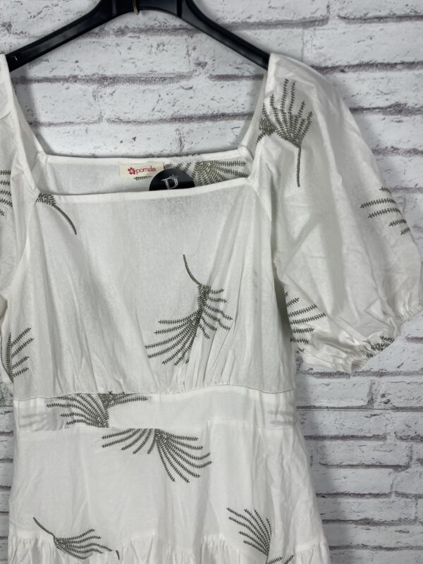 VESTIDO BLANCO BORDADO PALMERAS - Imagen 2