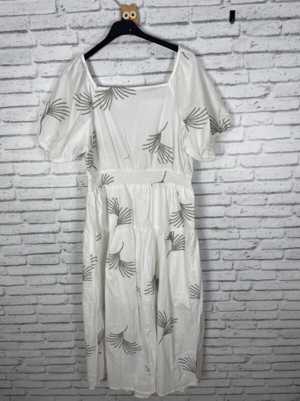 VESTIDO BLANCO BORDADO PALMERAS - Imagen 4