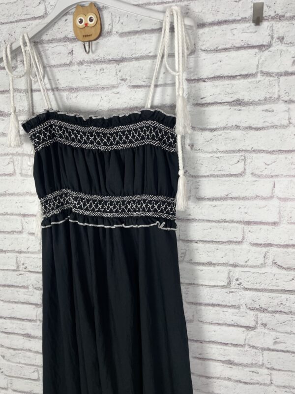 VESTIDO NEGRO NIDO DE ABEJA - Imagen 3