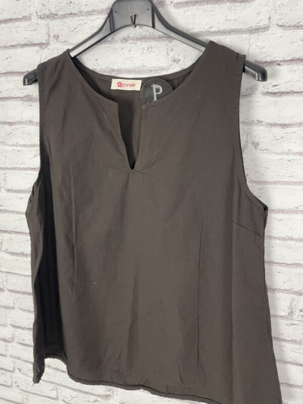 TOP PICO MARRON CHOCALATE - Imagen 3