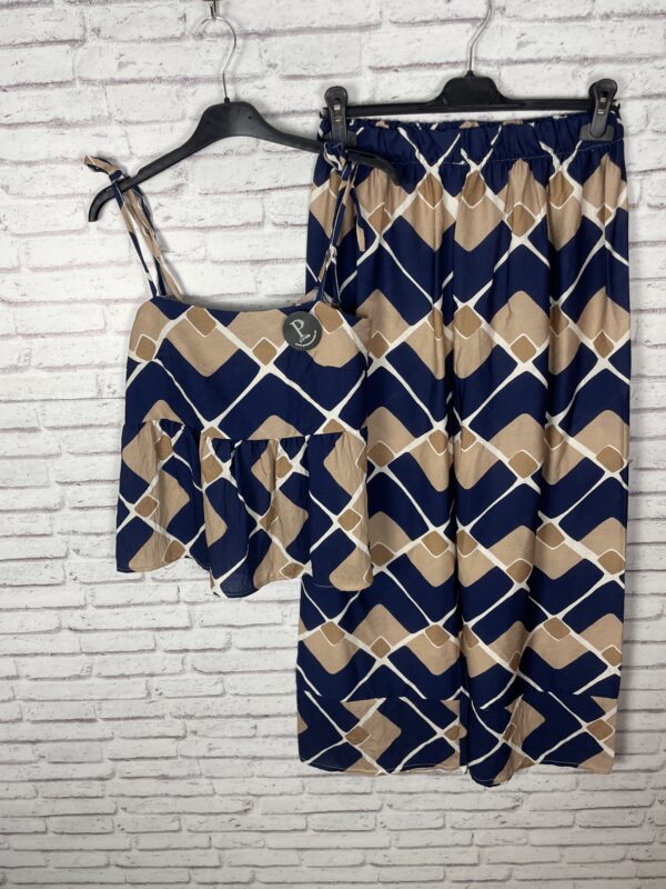 CONJUNTO TOP Y PANTALON MARINO Y CAMEL