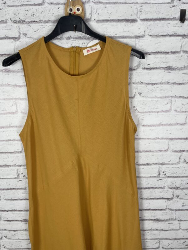 VESTIDO LINO BOLSILLOS MOSTAZA - Imagen 2