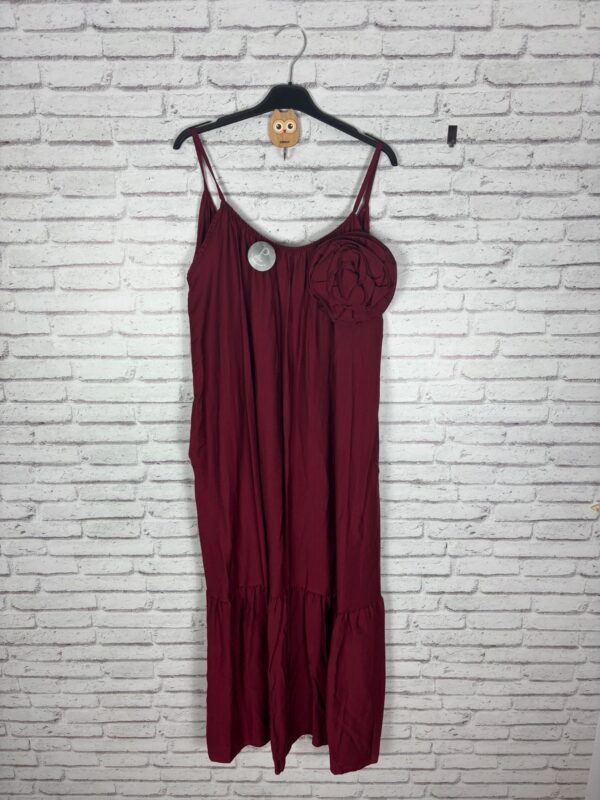 VESTIDO VOLANTE FLOR CIRUELA