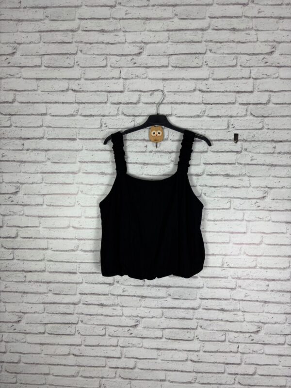 TOP ENGOMADO RECOGIDO NEGRO