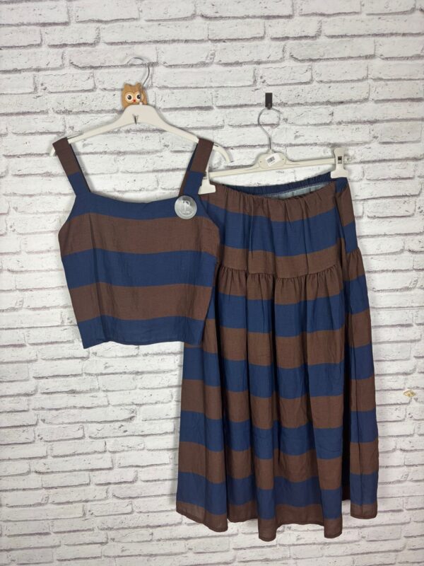 CONJUNTO TOP Y FALDA AZUL Y MARRON
