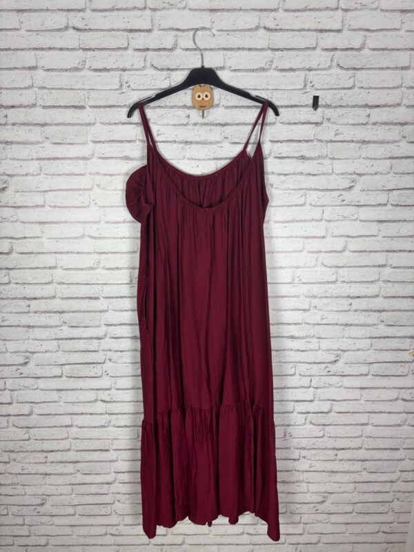 VESTIDO VOLANTE FLOR CIRUELA - Imagen 2