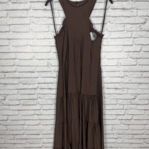 VESTIDO CRUZADO CON VOLANTITO MARRON