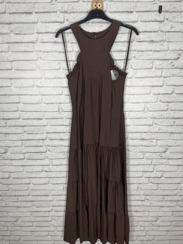 VESTIDO CRUZADO CON VOLANTITO MARRON