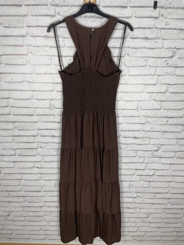 VESTIDO CRUZADO CON VOLANTITO MARRON - Imagen 2
