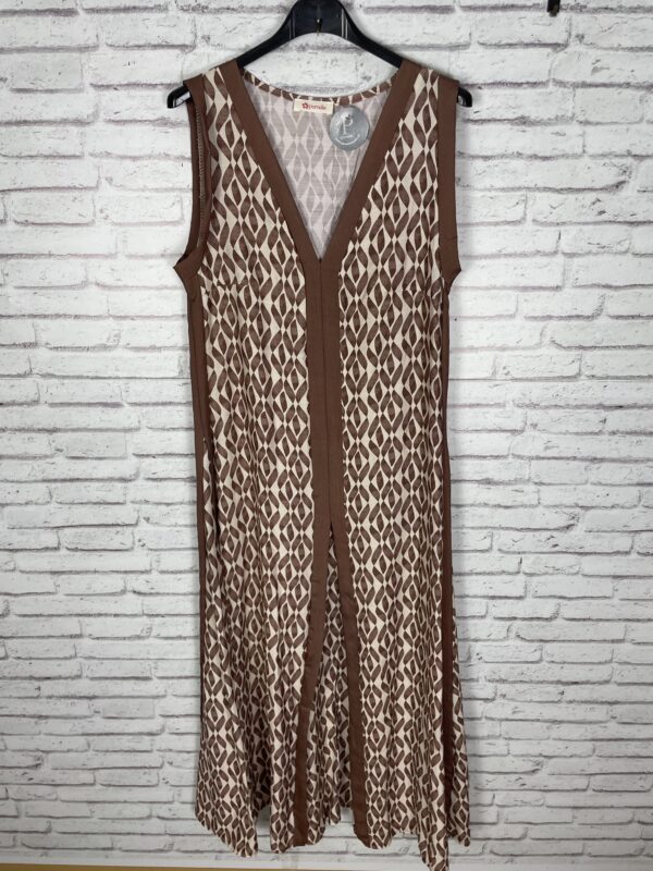 VESTIDO ABANICO MARRÓN