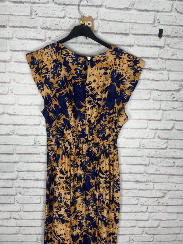 VESTIDO VOLANTE MANGAS MOSTAZA Y AZUL - Imagen 2