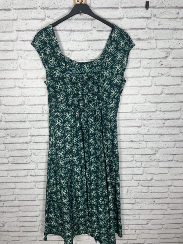 VESTIDO ESTAMPADO MARINO Y TURQUESA CON CINTAS - Imagen 3