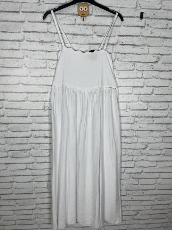 VESTIDO BLANCO ONDAS