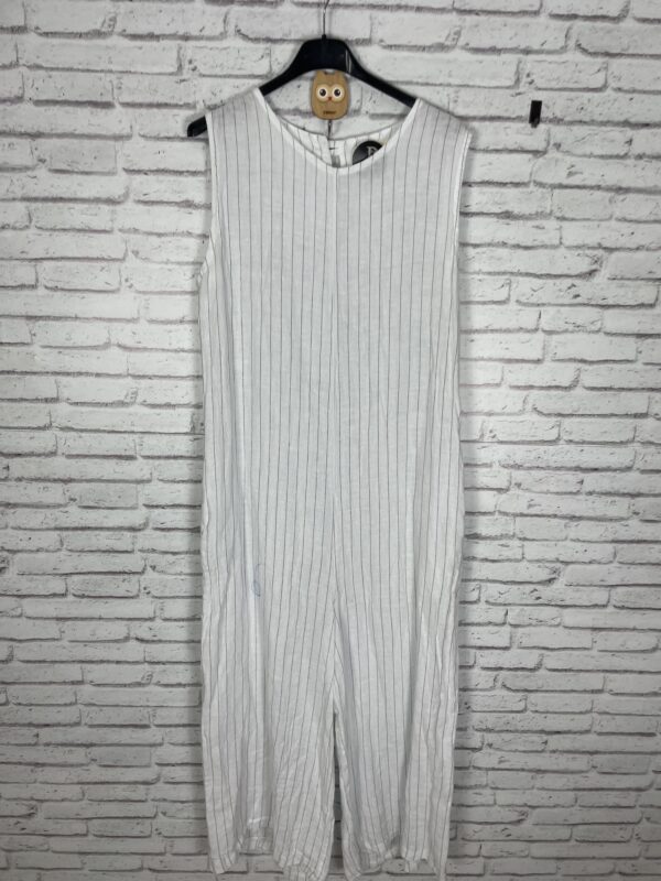 MONO LINO RAYAS BLANCO BOTONES MADERA