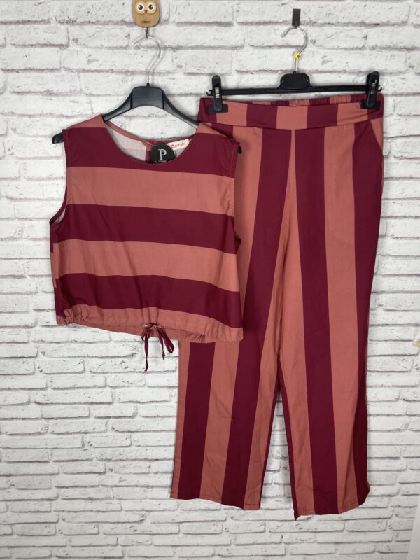 CONJUNTO RAYAS CIRUELA Y CORAL