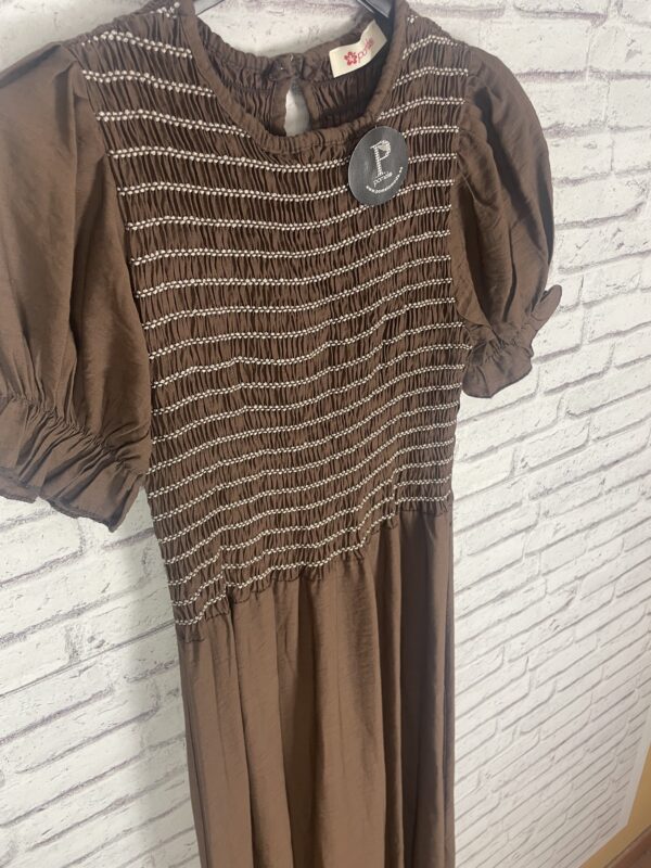 VESTIDO NIDO DE ABEJA MARRON - Imagen 2