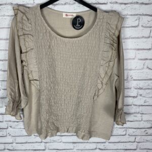 CAMISA BEIG VOLANTE EN LAS MANGAS