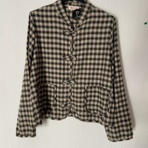 CHAQUETA CUADROS DETALLE BOTONES
