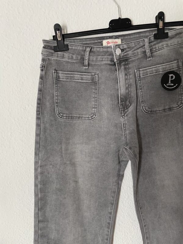 PANTALON GRIS BOLSILLOS RECTO - Imagen 2