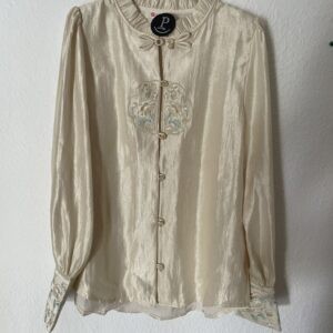 SOBRECAMISA ROSO BEIG CON DETALLES BORDADOS