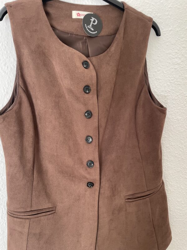 CHALECO ANTELINA BOTONES MARRON - Imagen 3