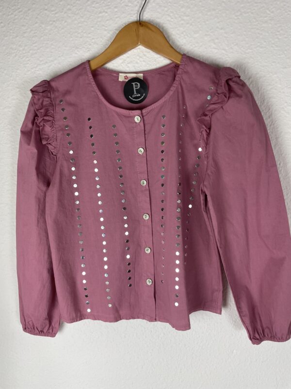 CAMISA CIRUELA TACHUELAS
