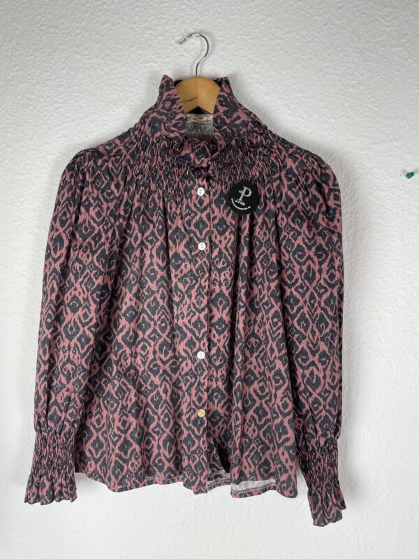 CAMISA CUELLO ROSA Y GRIS