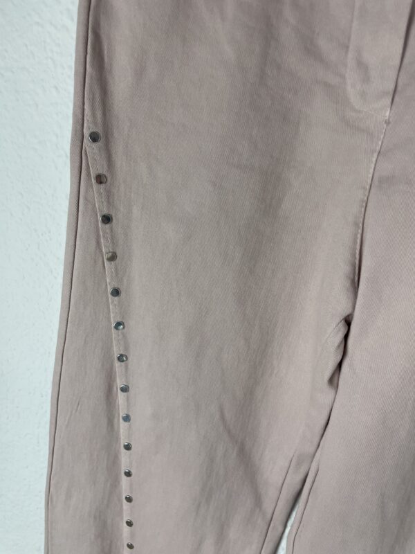 PANTALON ROSA TACHUELAS - Imagen 3