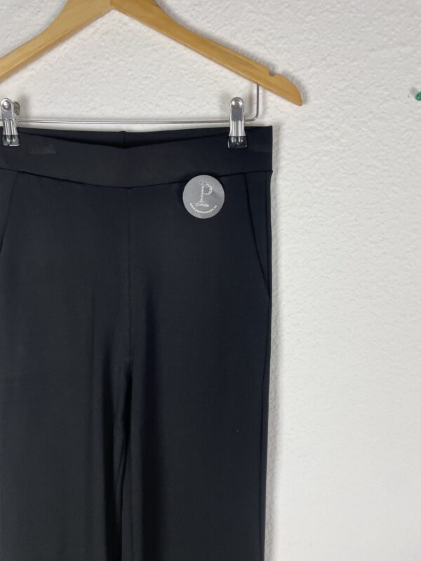 PANTALON NEGRO PUNTO - Imagen 2