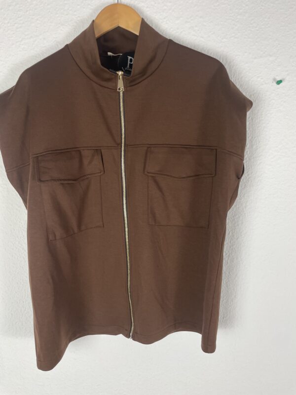 CHALECO BOLSILLOS MARRON