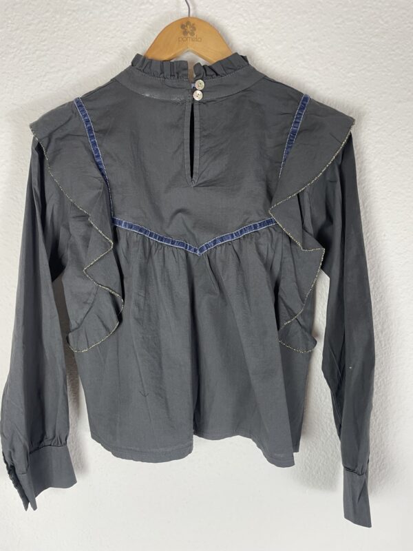 CAMISA VOLANTES GRIS - Imagen 3