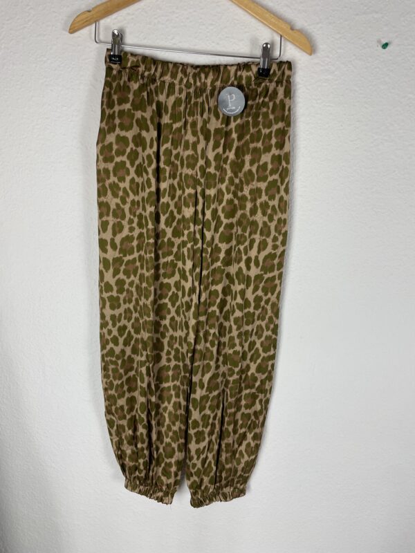 PANTALON SATINADO LEOPARDO