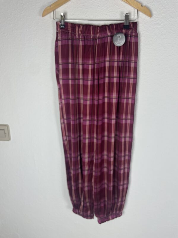 PANTALON SATINADO CUADROS BURDEOS