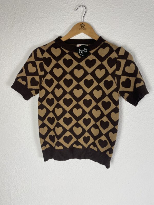 JERSEYR CORAZONES MARRONES