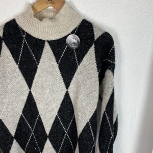 JERSEYRS ROMBOS NEGRO Y BEIG