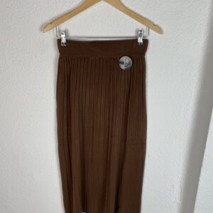 FALDA LANA PLISADA CAMEL