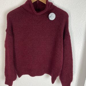 JERSEYS CUELLO ALTO BURDEOS