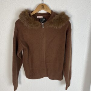 CHAQUETA CAPUCHA MARRON PELOS DE QUITA Y PON