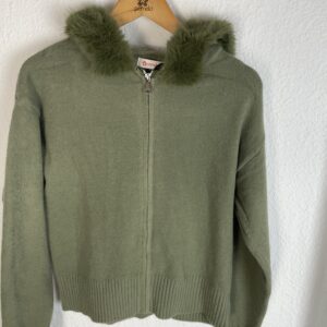 CHAQUETA CAPUCHA PELOS DE QUITA Y PON