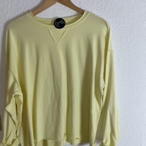 SUDADERA AMARILLA PICO