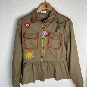 CHAQUETA CAMEL BORDADA